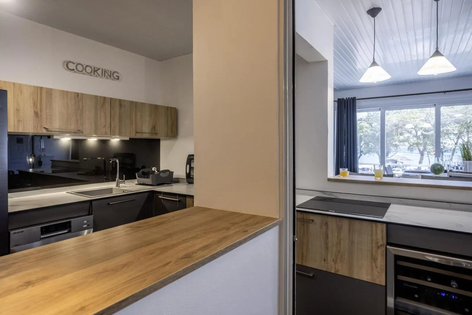 Homestay Face A La Plage Avec Parking Securise Appartement De Luxe Ou Suite Privee Avec Coin Petit Dej Selon Disponibilite Le Diamant Martinique