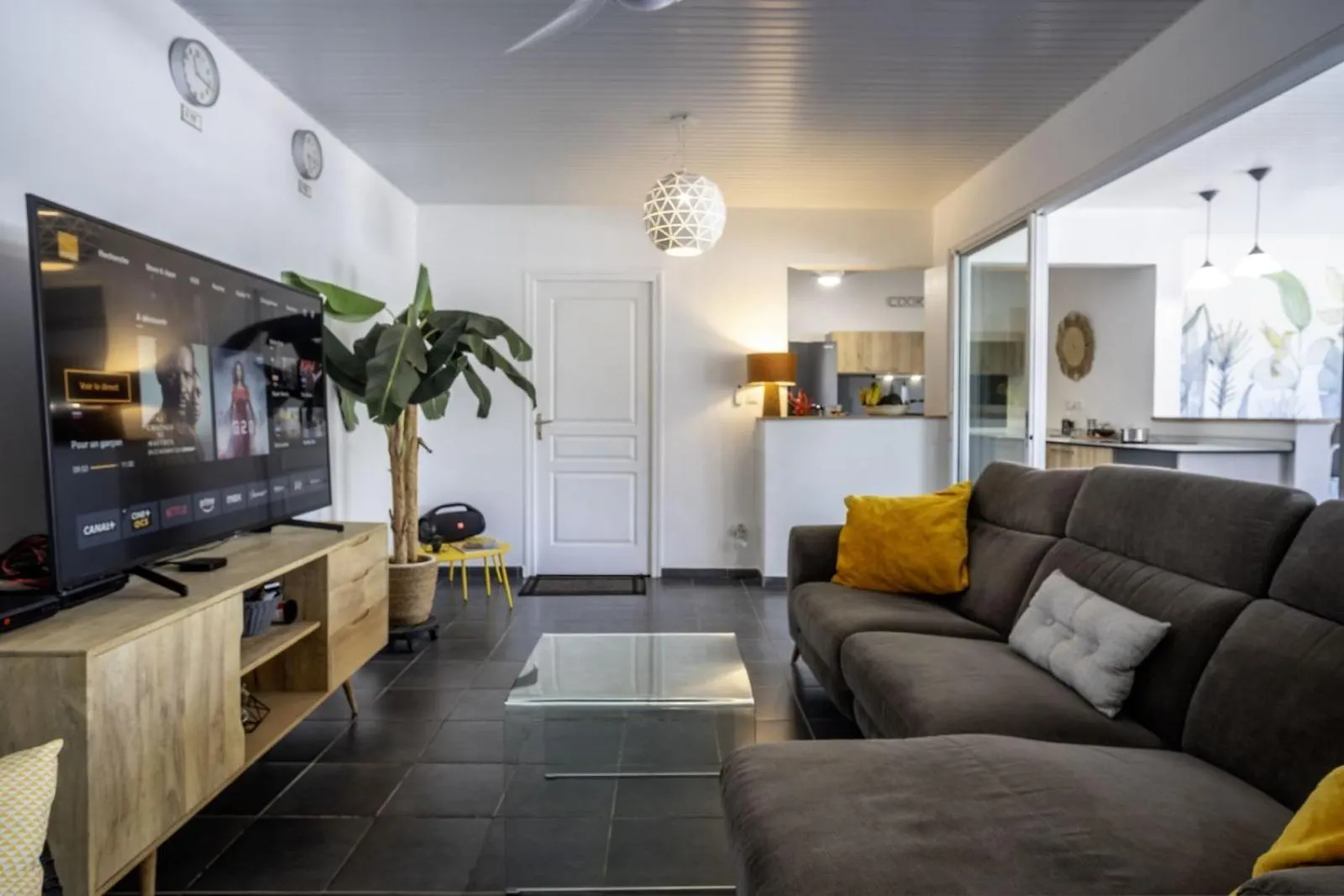 Face A La Plage Avec Parking Securise Appartement De Luxe Ou Suite Privee Avec Coin Petit Dej Selon Disponibilite Le Diamant 0*,  Martinique